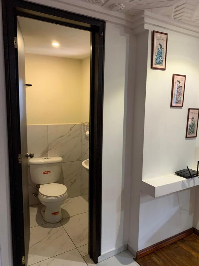 Hostel Santa Canela Куэнка Экстерьер фото