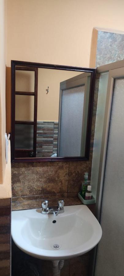 Hostel Santa Canela Куэнка Экстерьер фото