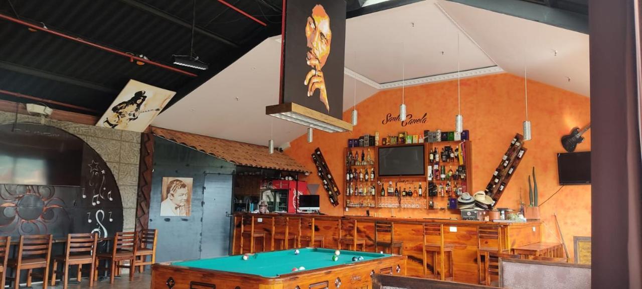 Hostel Santa Canela Куэнка Экстерьер фото