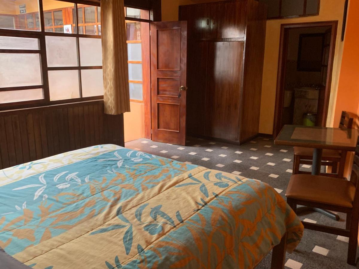 Hostel Santa Canela Куэнка Экстерьер фото